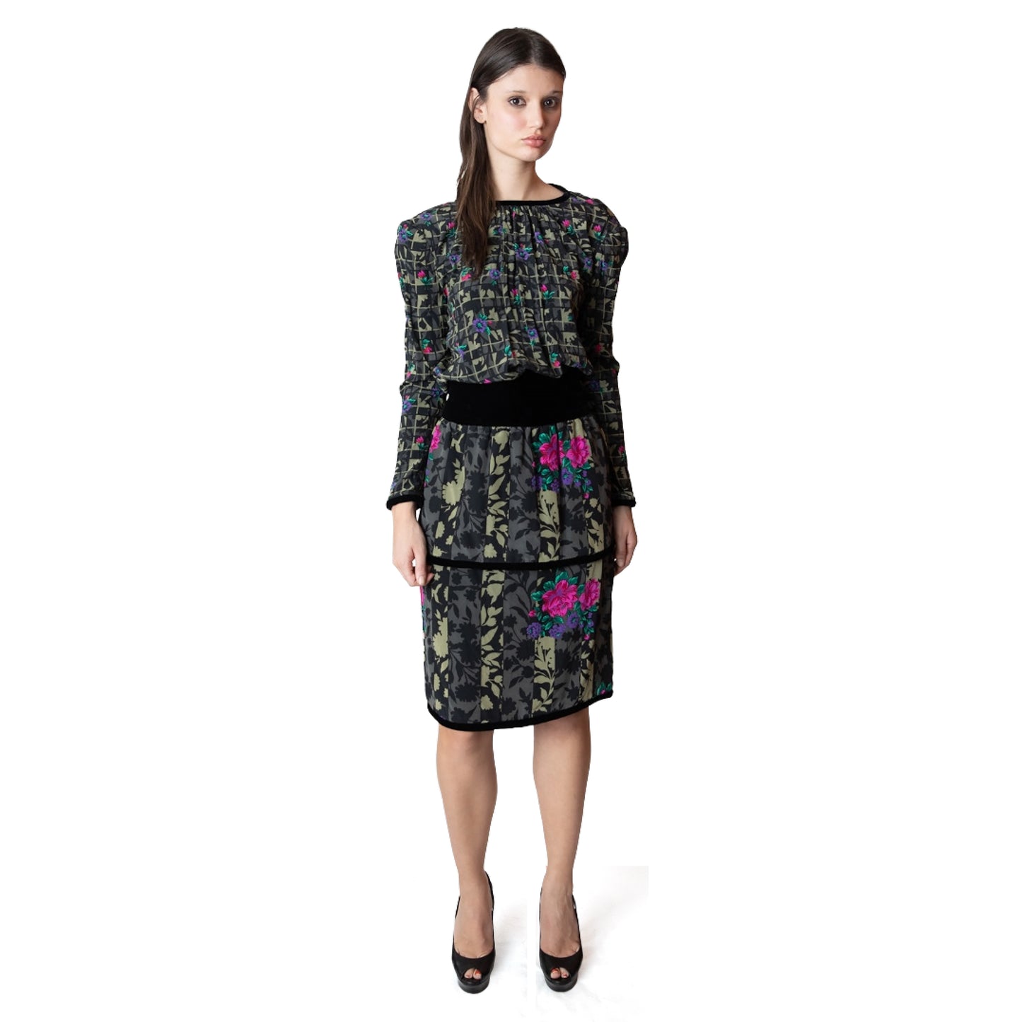 Miss O by Oscar de la Renta Abstract Floral Set with Velvet