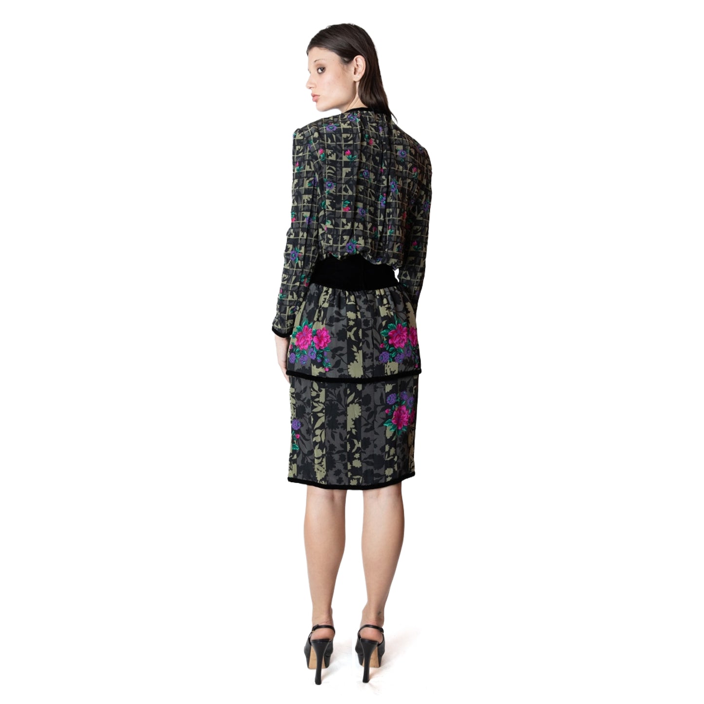 Miss O by Oscar de la Renta Abstract Floral Set with Velvet